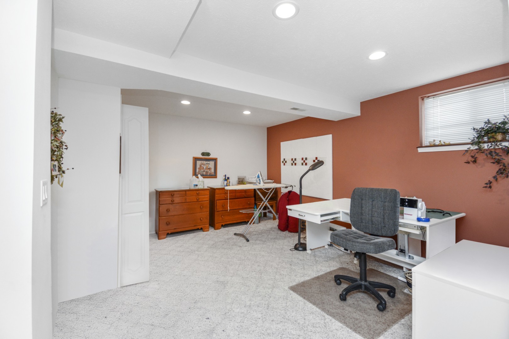 35 Greythorne Circle, Bloomington, IL 61704