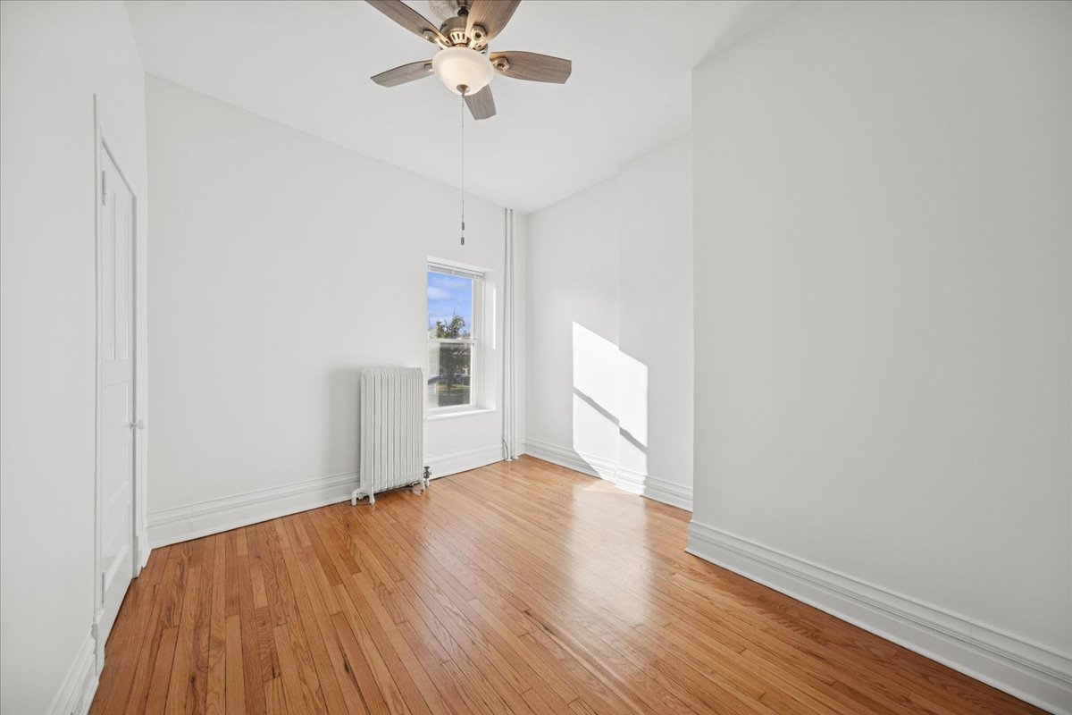 3 E Quincy Street #2, Riverside, IL 60546