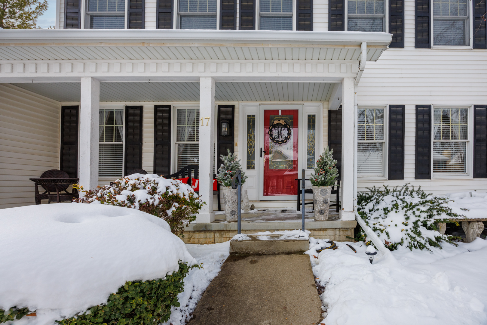 17 Downing Circle, Bloomington, IL 61704