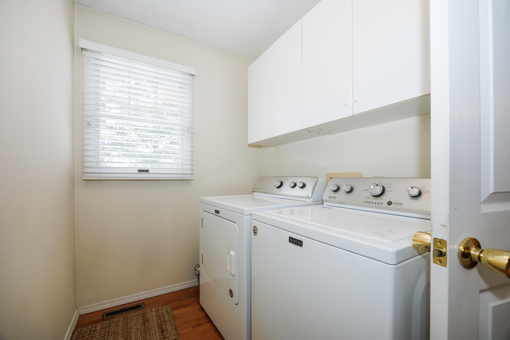 17 Downing Circle, Bloomington, IL 61704