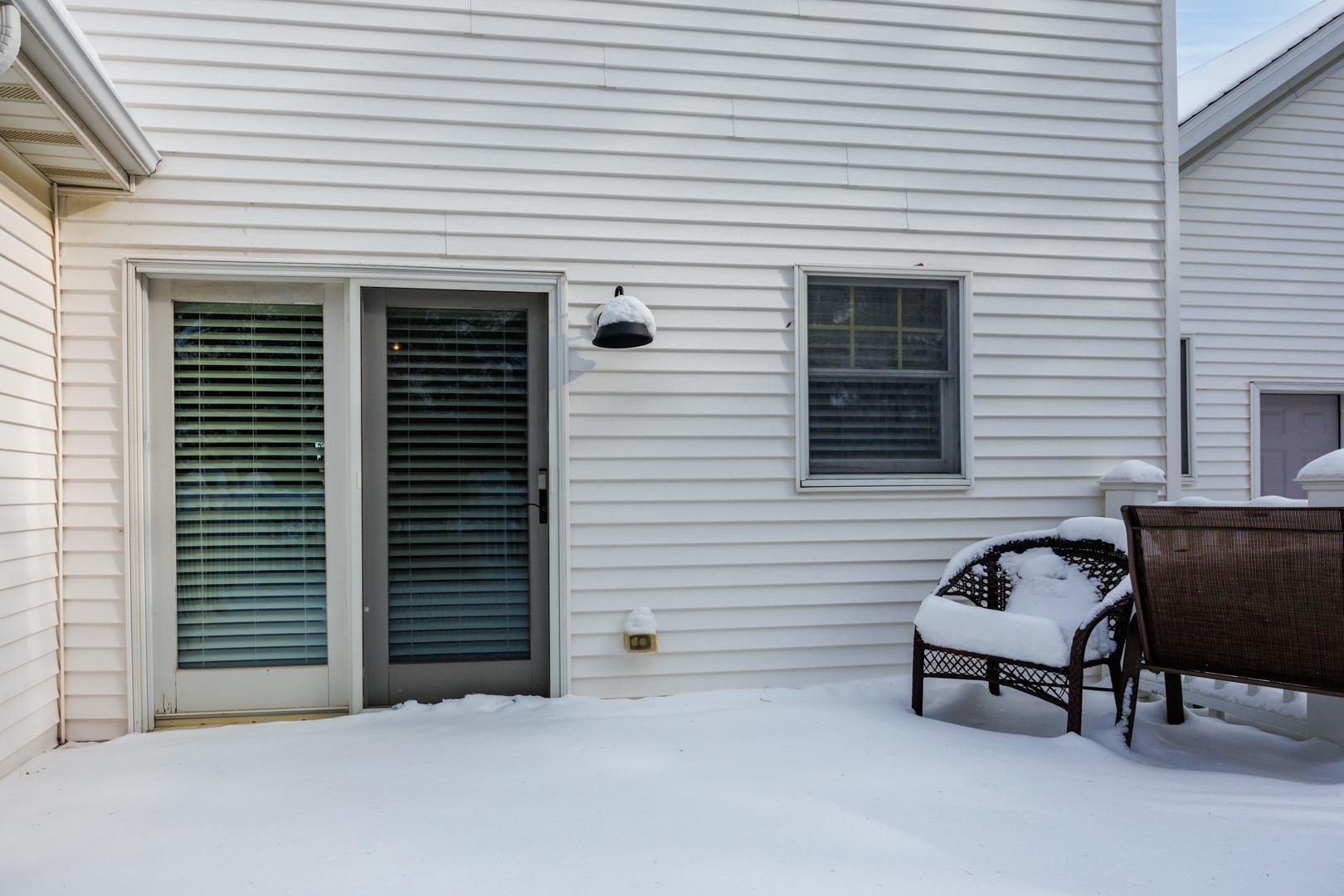 17 Downing Circle, Bloomington, IL 61704