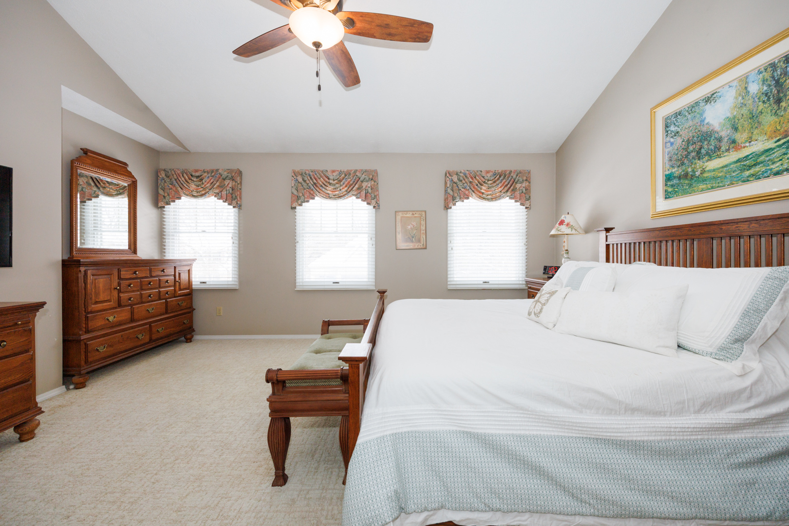 17 Downing Circle, Bloomington, IL 61704