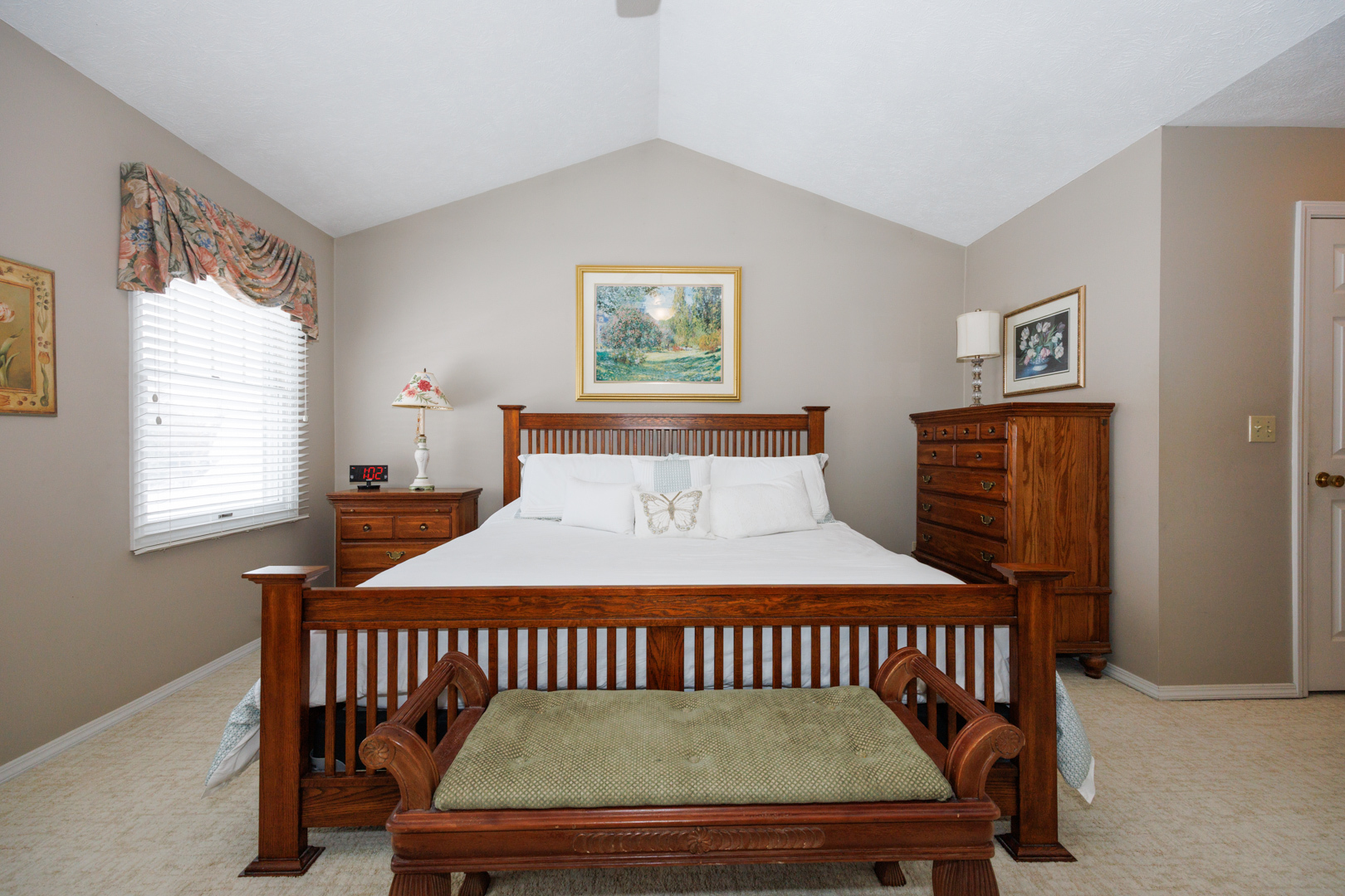 17 Downing Circle, Bloomington, IL 61704