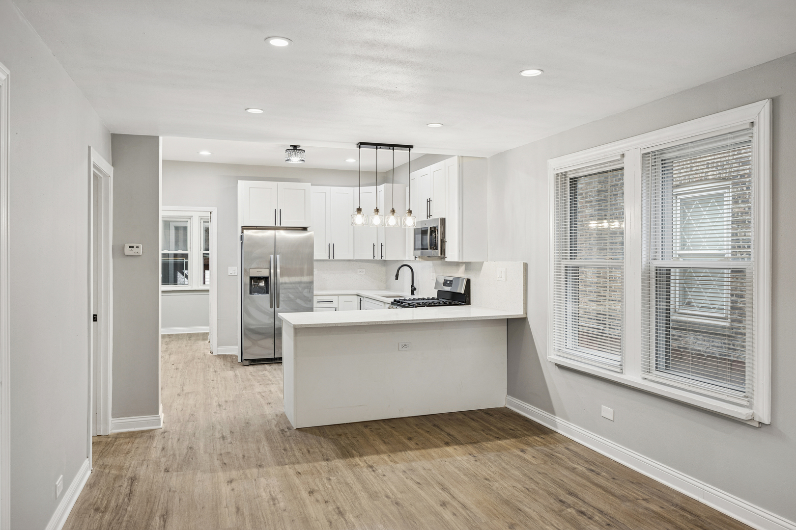 5533 W 63rd Place, Chicago, IL 60638