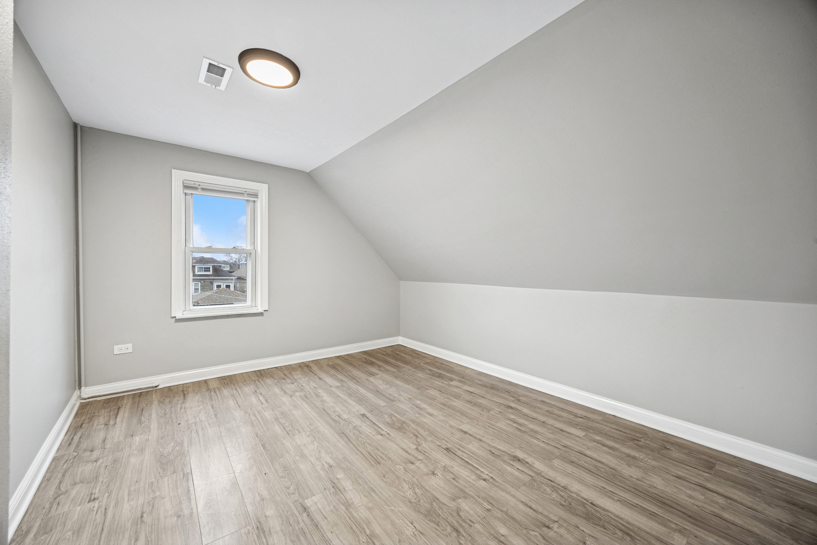 5533 W 63rd Place, Chicago, IL 60638