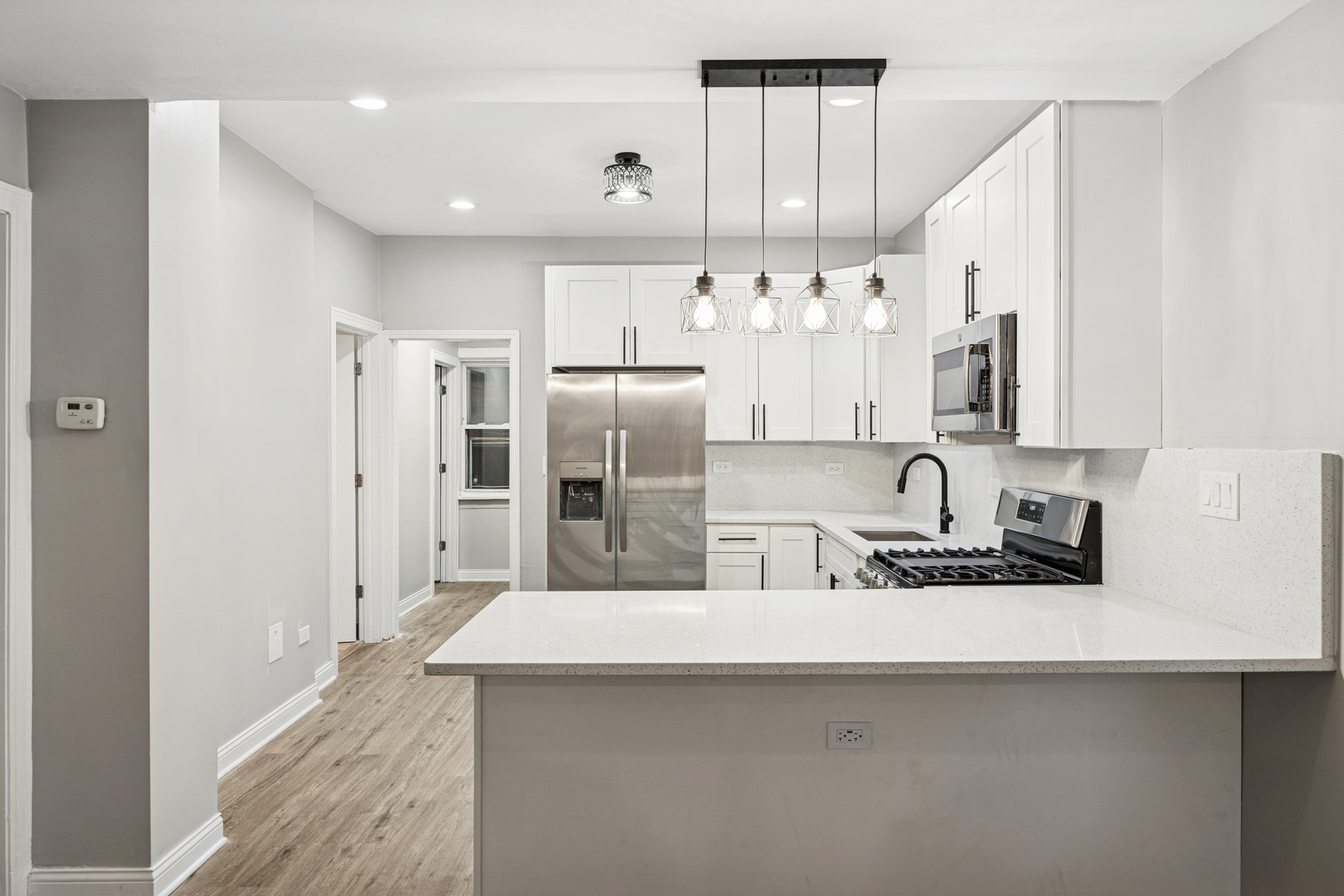 5533 W 63rd Place, Chicago, IL 60638