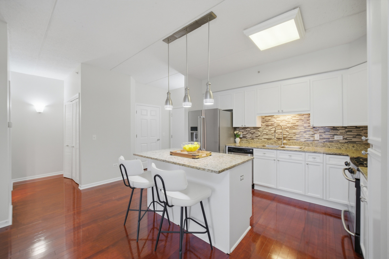 799 Graceland Avenue #404A, Des Plaines, IL 60016