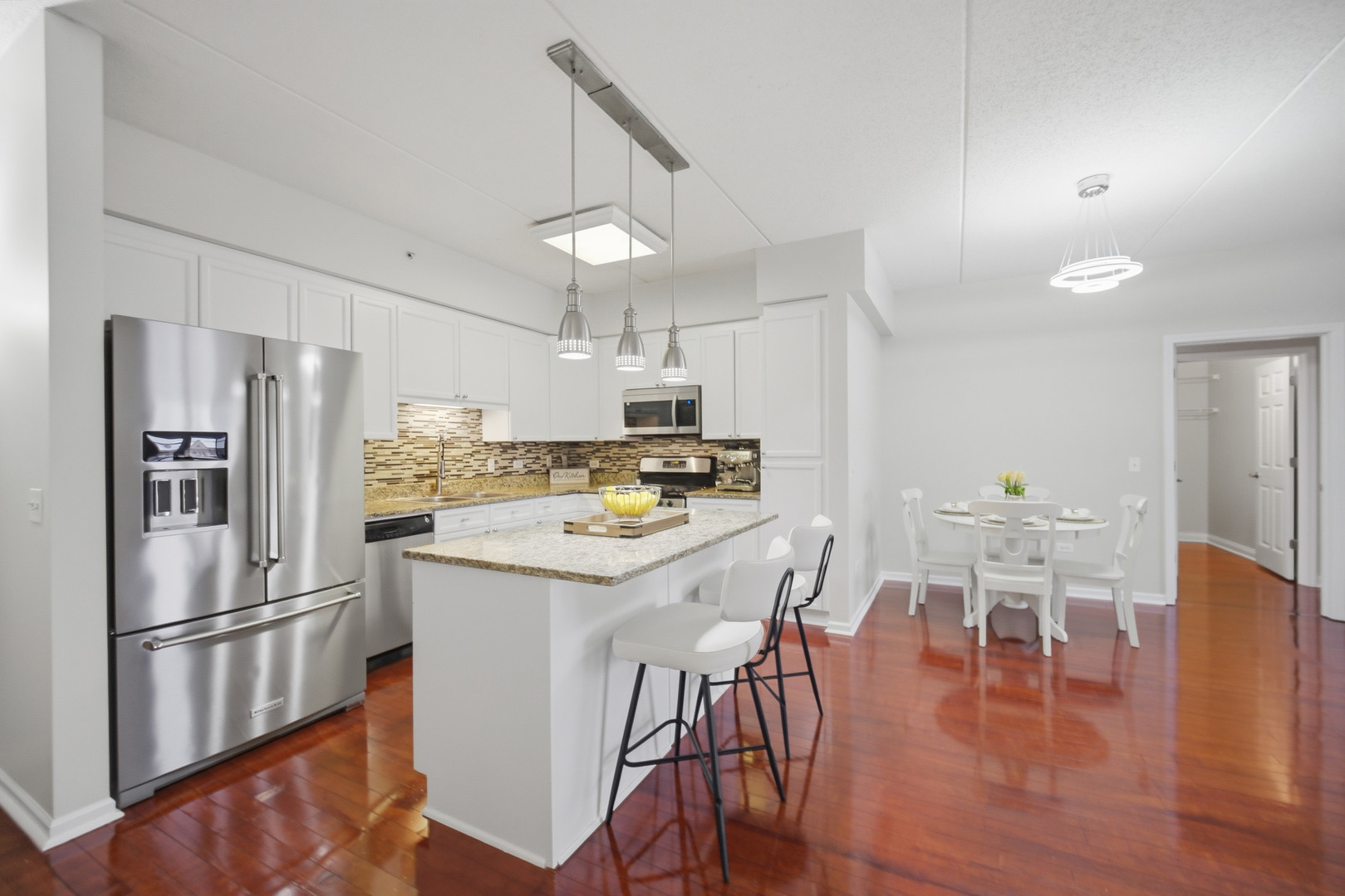 799 Graceland Avenue #404A, Des Plaines, IL 60016