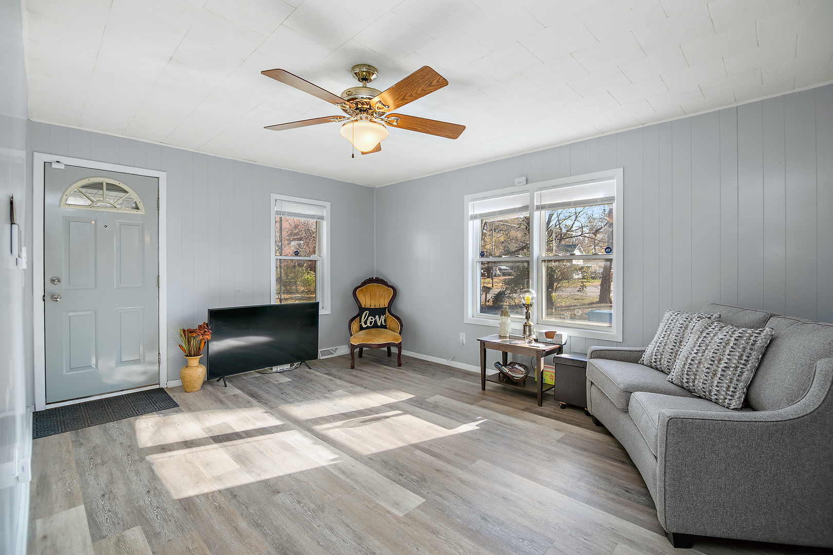 907 N Virginia Street, Watseka, IL 60970