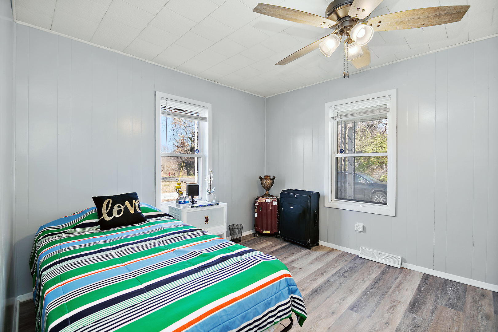 907 N Virginia Street, Watseka, IL 60970