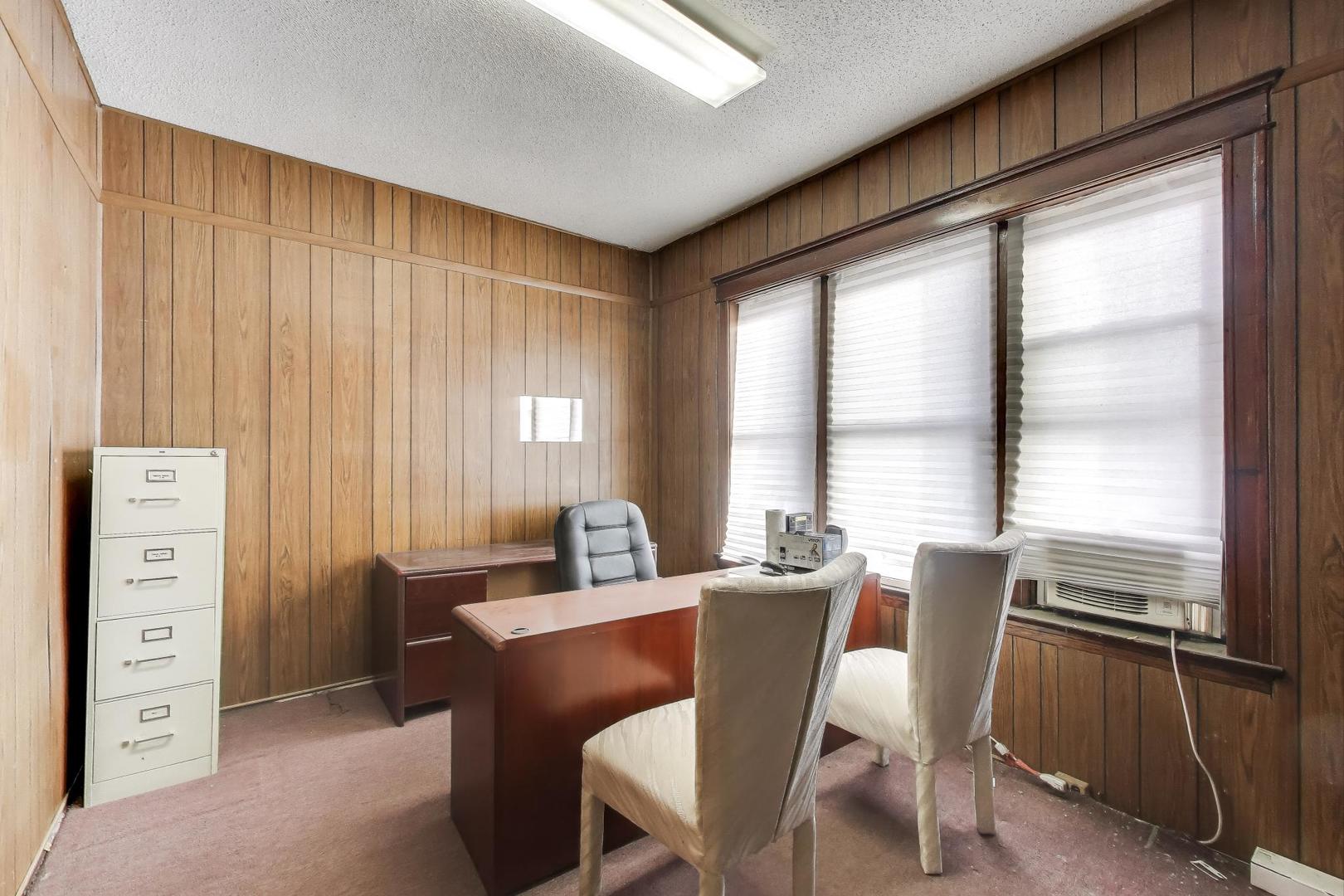 1002 E 75th Street, Chicago, IL 60619