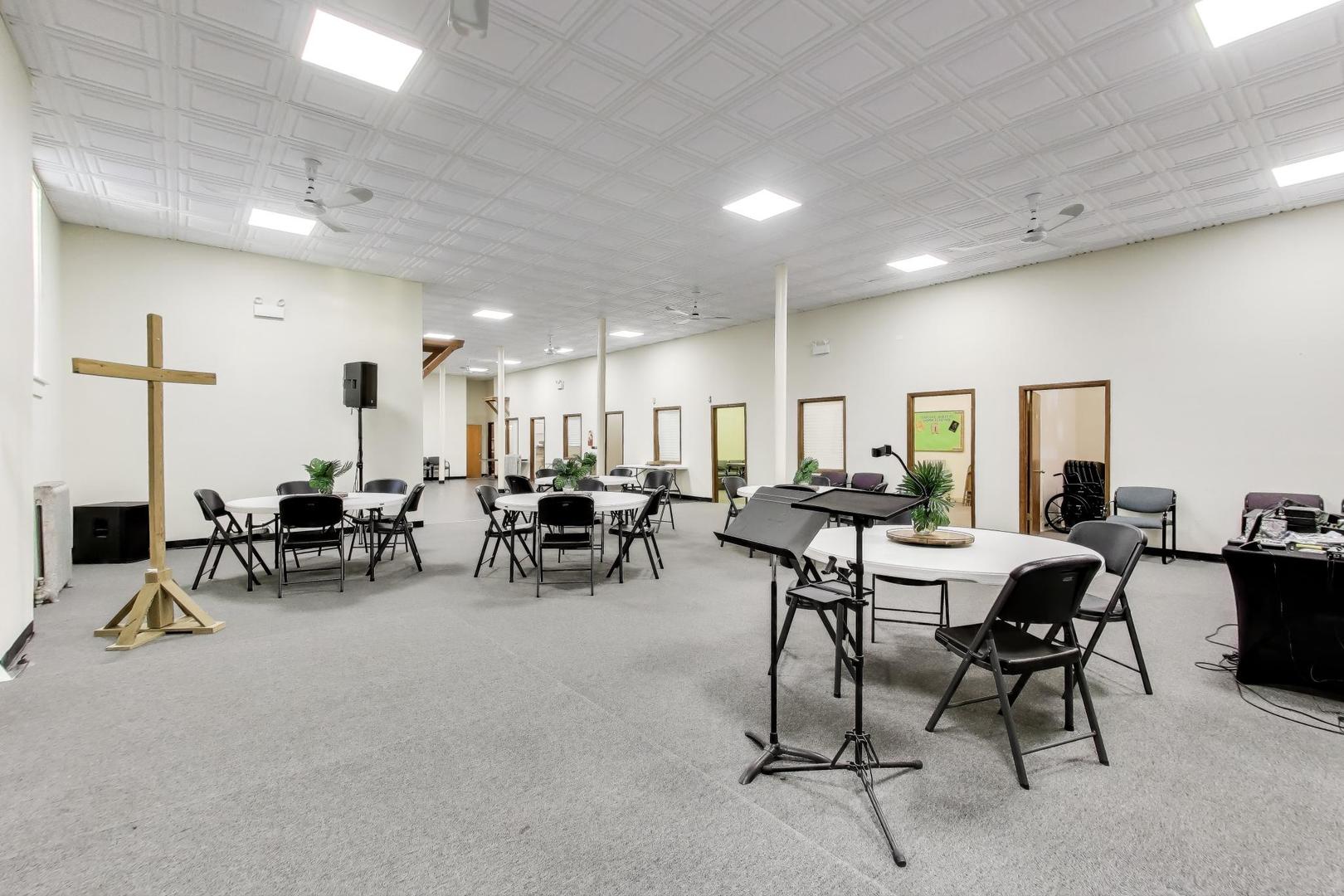 1002 E 75th Street, Chicago, IL 60619