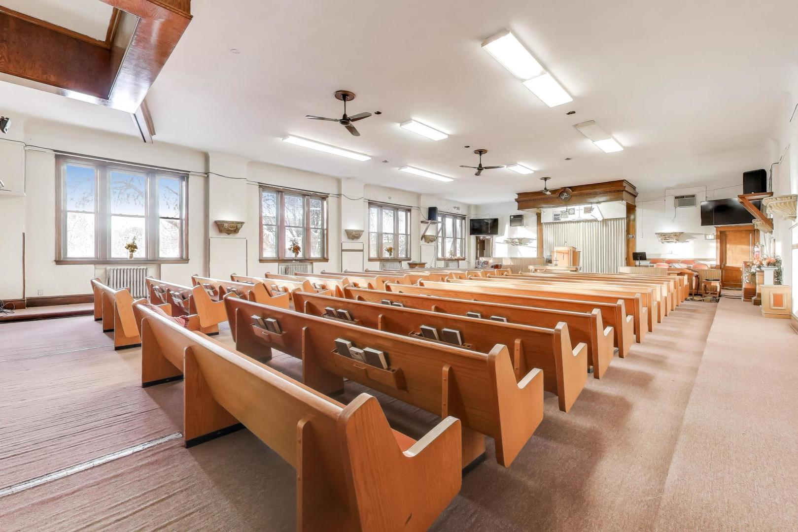 1002 E 75th Street, Chicago, IL 60619