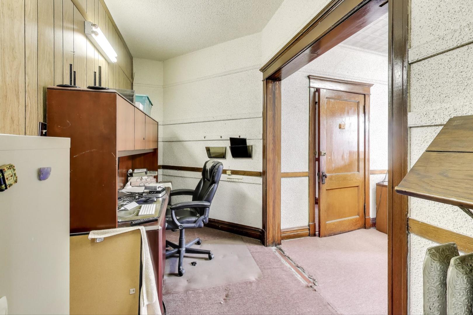 1002 E 75th Street, Chicago, IL 60619