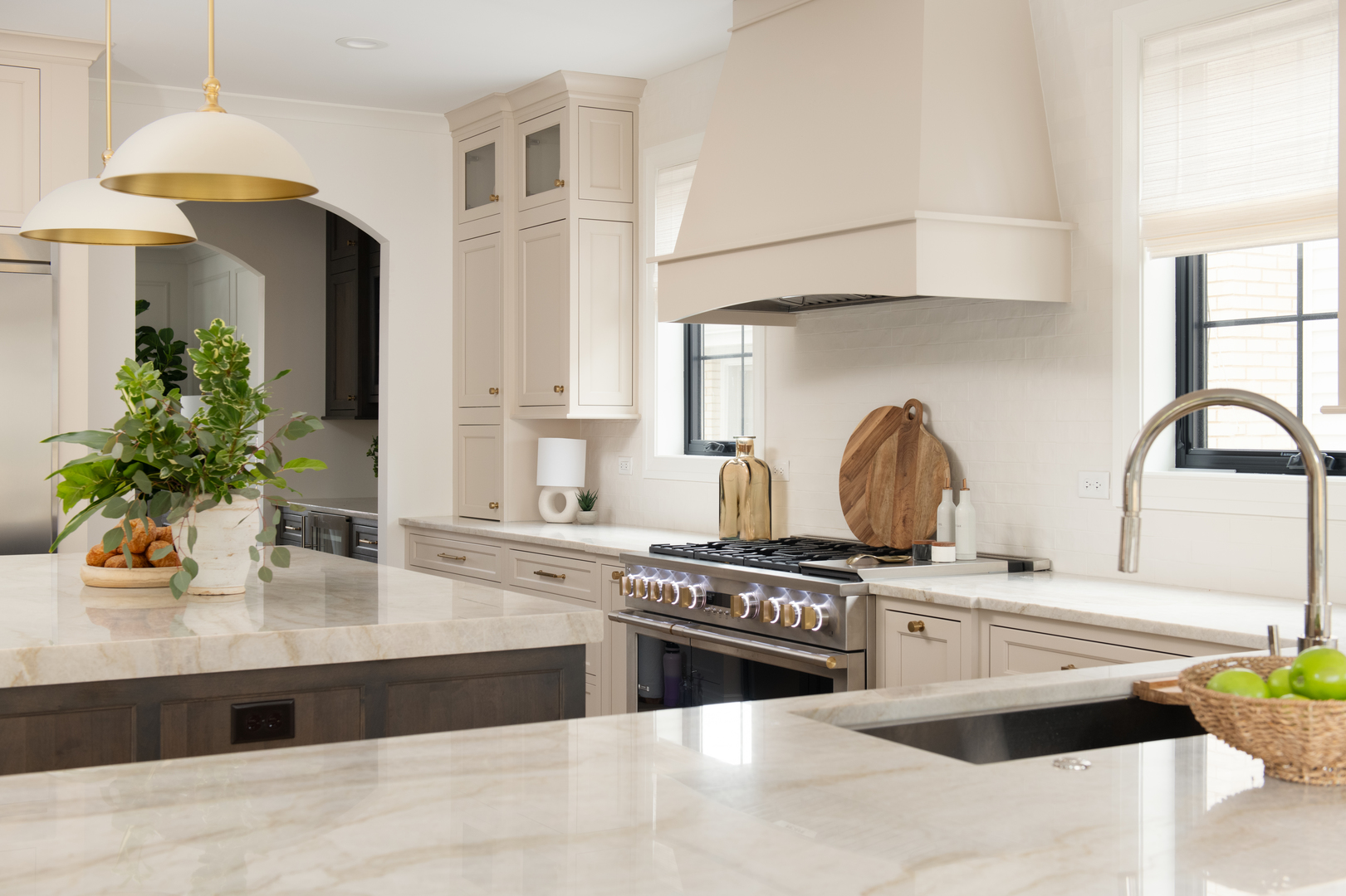 839 W Brookside Street, Palatine, IL 60067