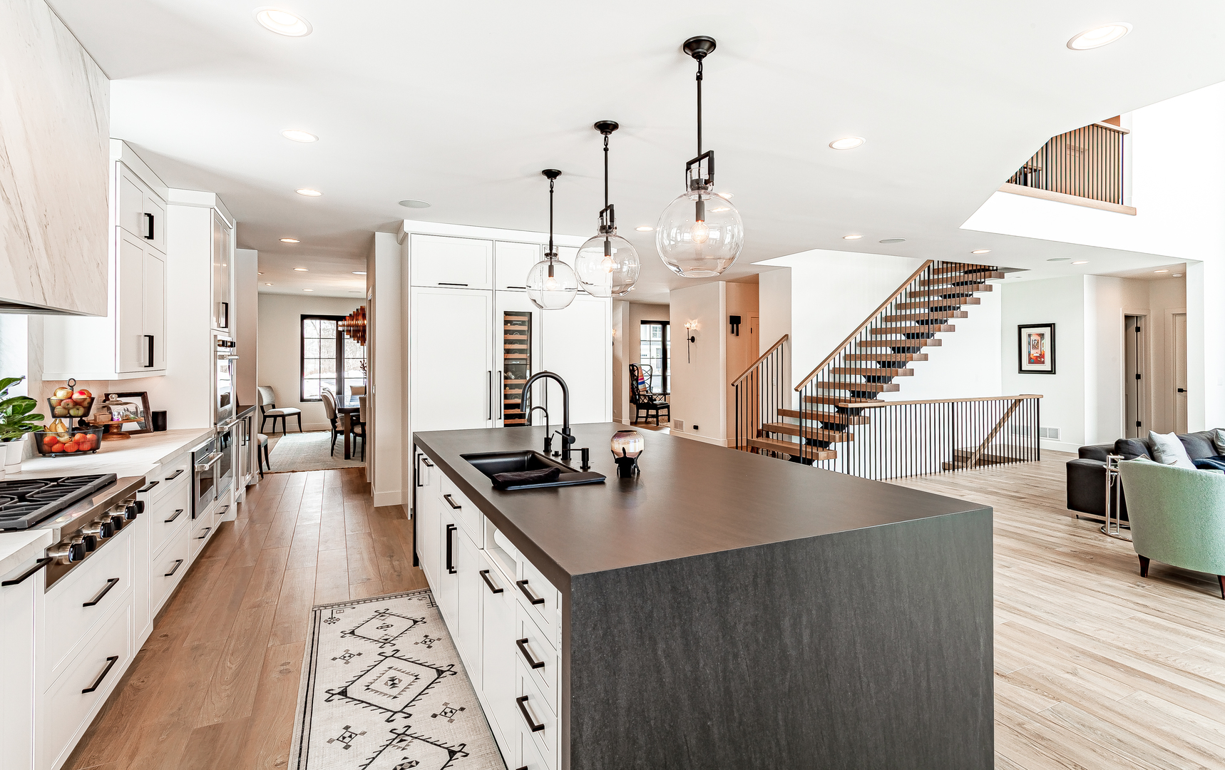 839 W Brookside Street, Palatine, IL 60067