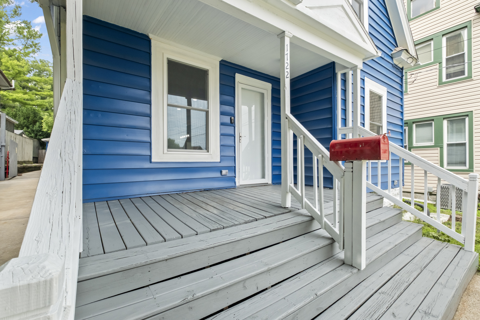 1722 Charles Street, Rockford, IL 61104