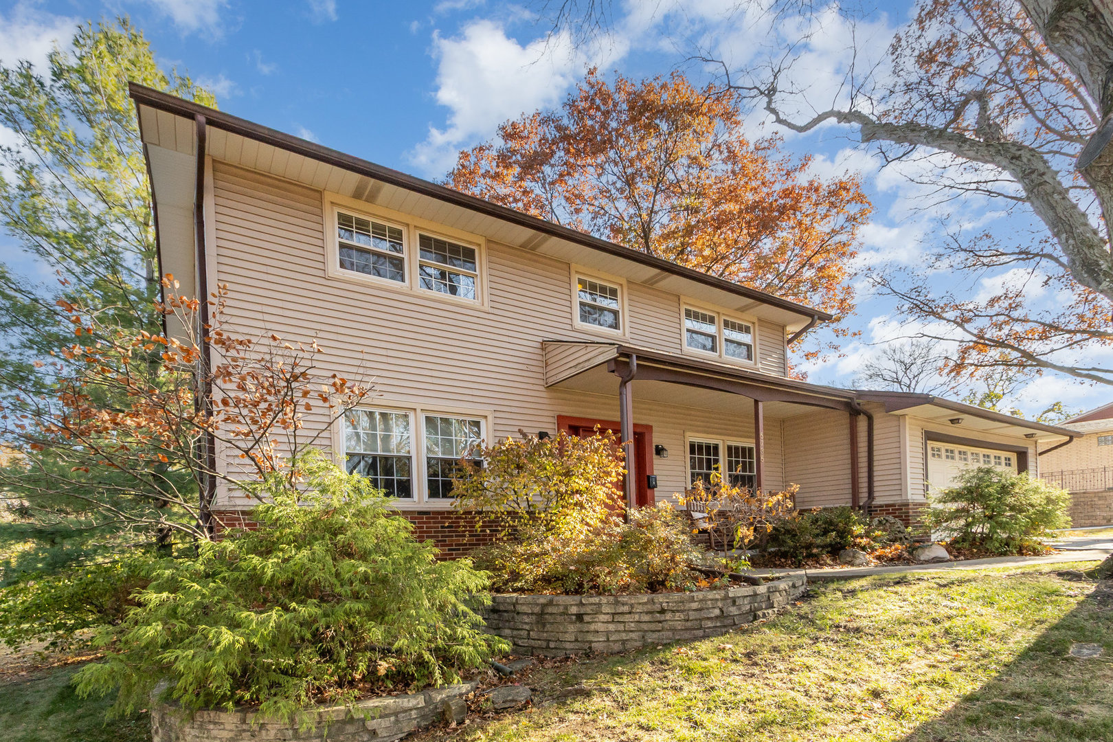 5735 Dearborn Parkway, Downers Grove, IL 60516