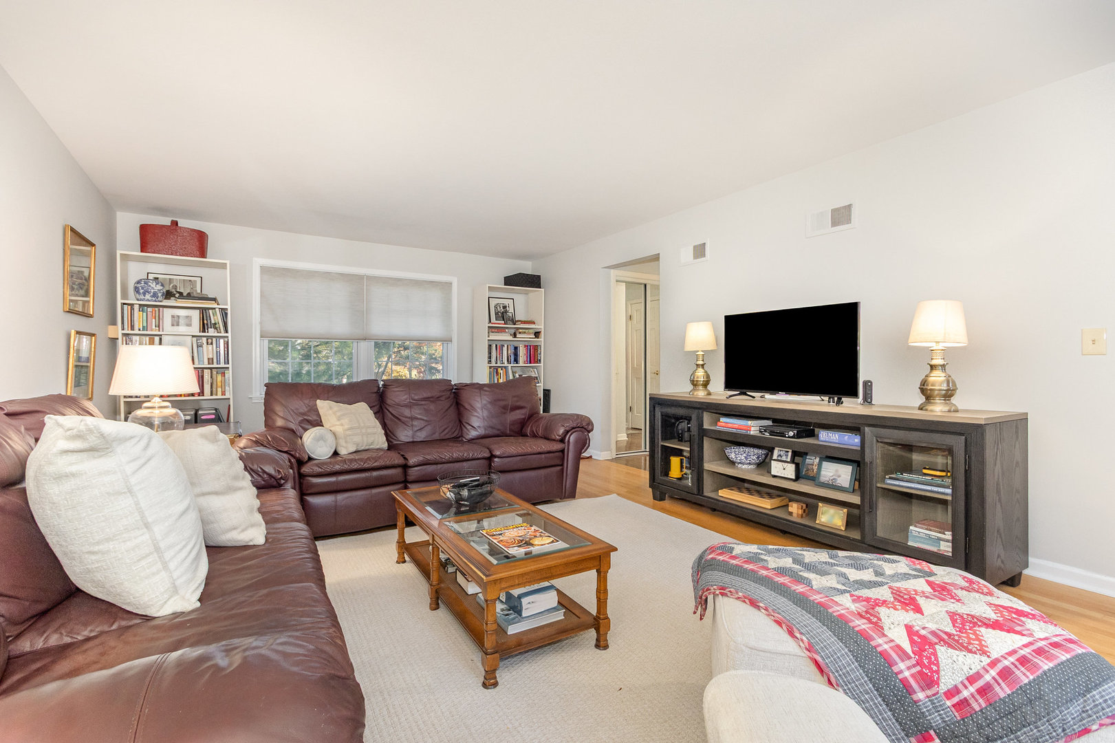 5735 Dearborn Parkway, Downers Grove, IL 60516