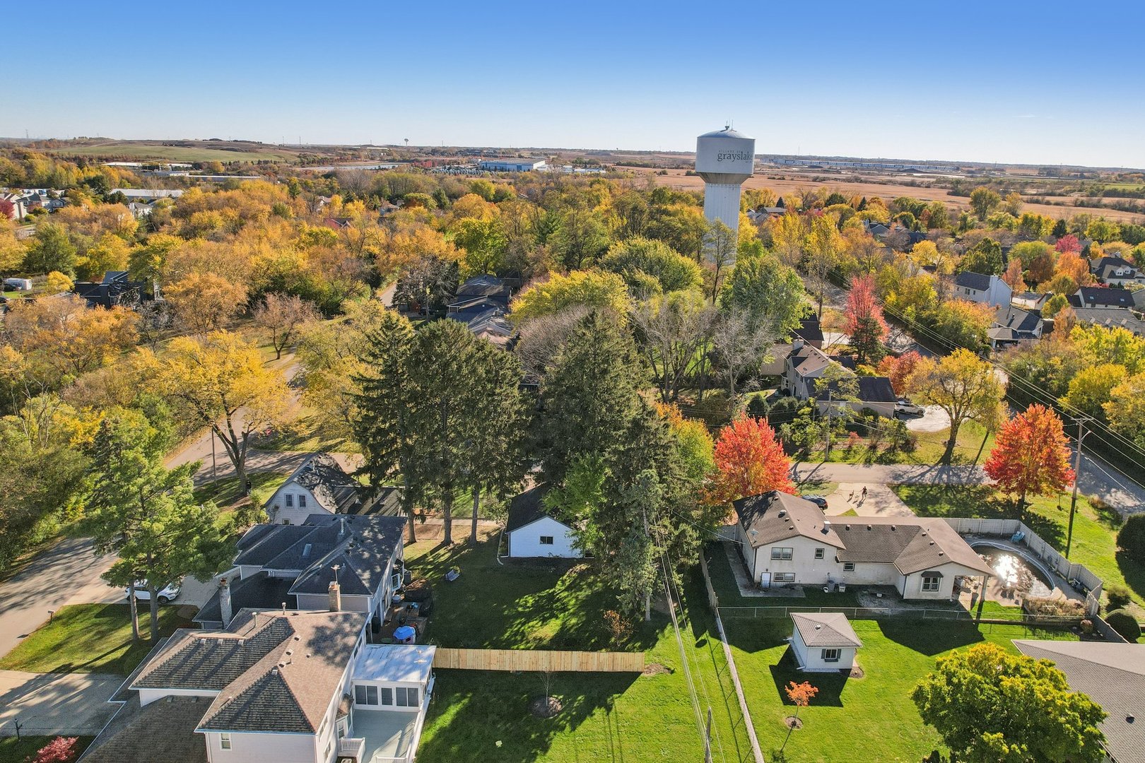 390 N Garfield Boulevard, Grayslake, IL 60030