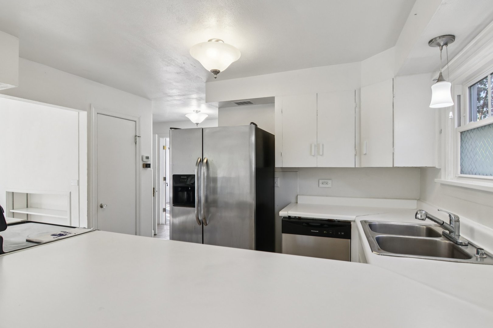 390 N Garfield Boulevard, Grayslake, IL 60030