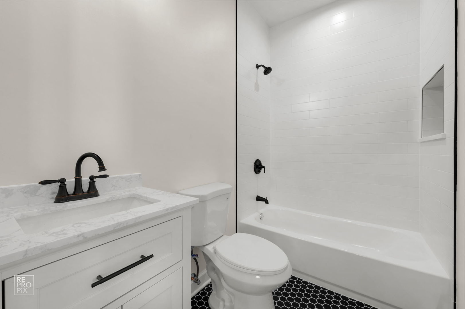 7539 W 61st Street, Summit, IL 60501