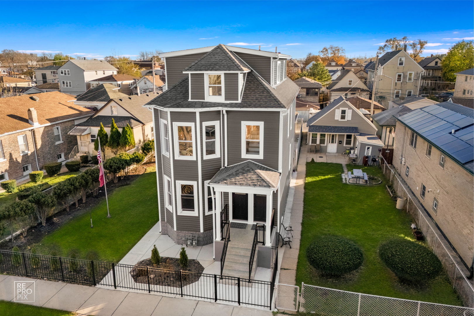 7539 W 61st Street, Summit, IL 60501