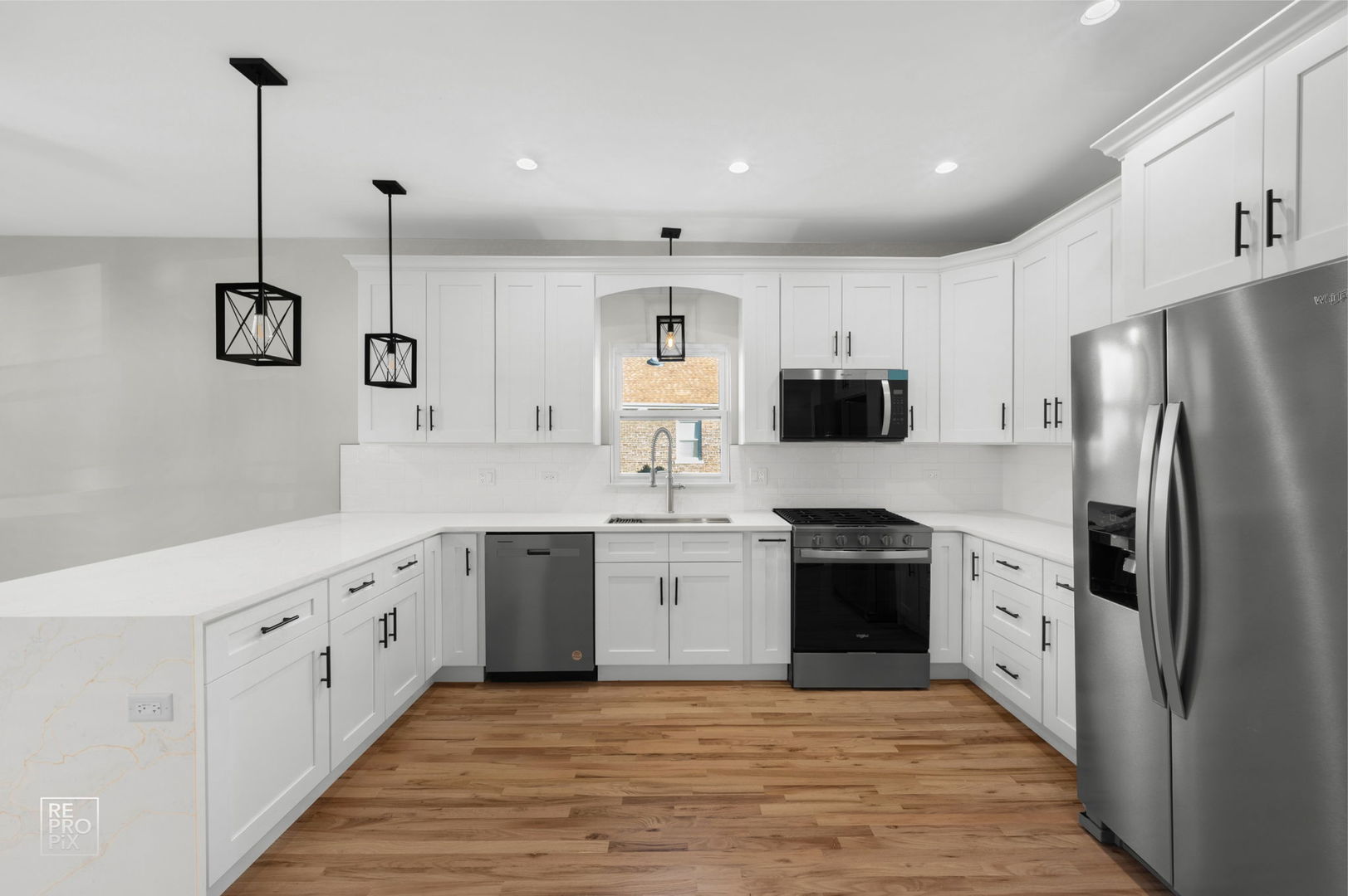 7539 W 61st Street, Summit, IL 60501