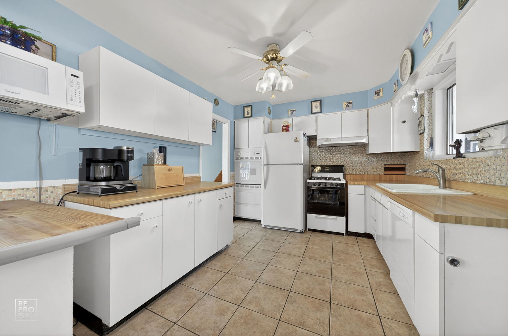 108 David Drive, Bensenville, IL 60106