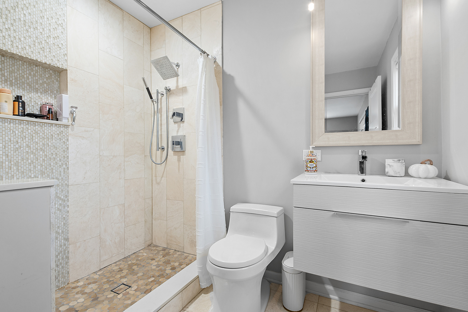 6221 Linden Lane, La Grange Highlands, IL 60525