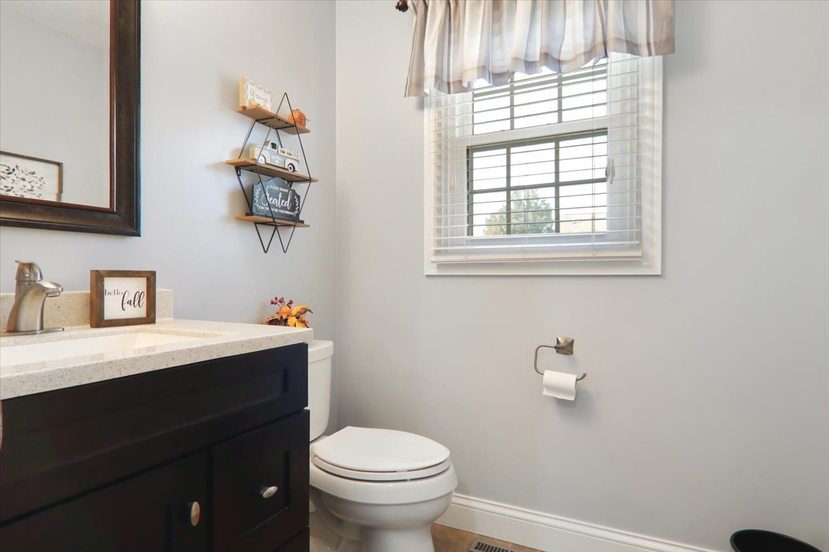 1505 Paddington Drive, Bloomington, IL 61704