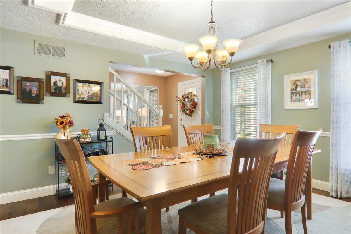 1505 Paddington Drive, Bloomington, IL 61704