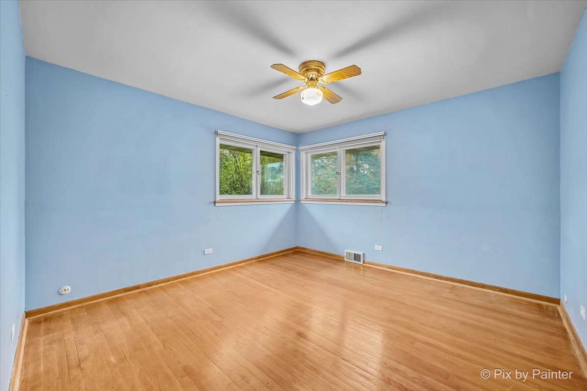 17 N Wildwood Drive, Prospect Heights, IL 60070