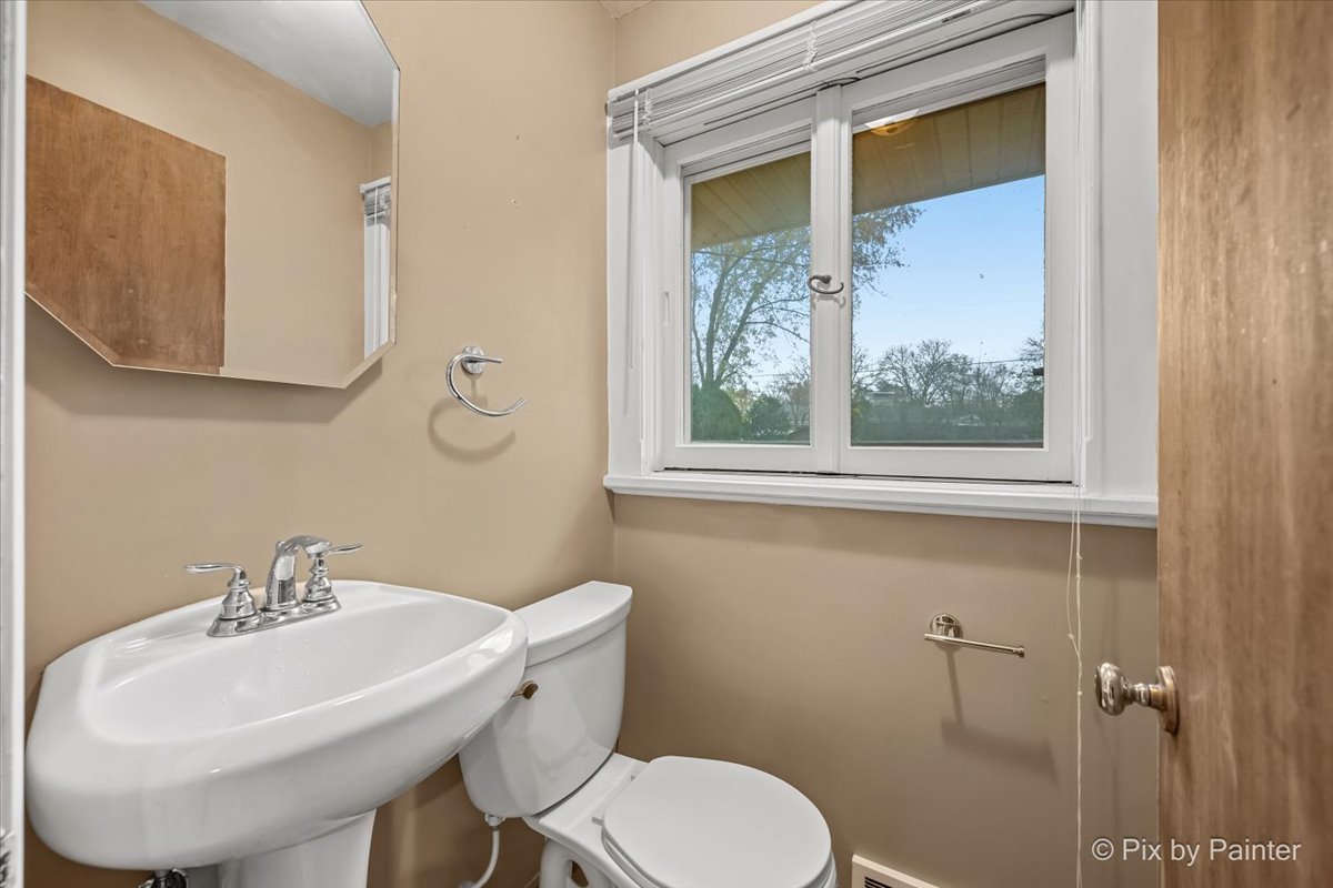 17 N Wildwood Drive, Prospect Heights, IL 60070