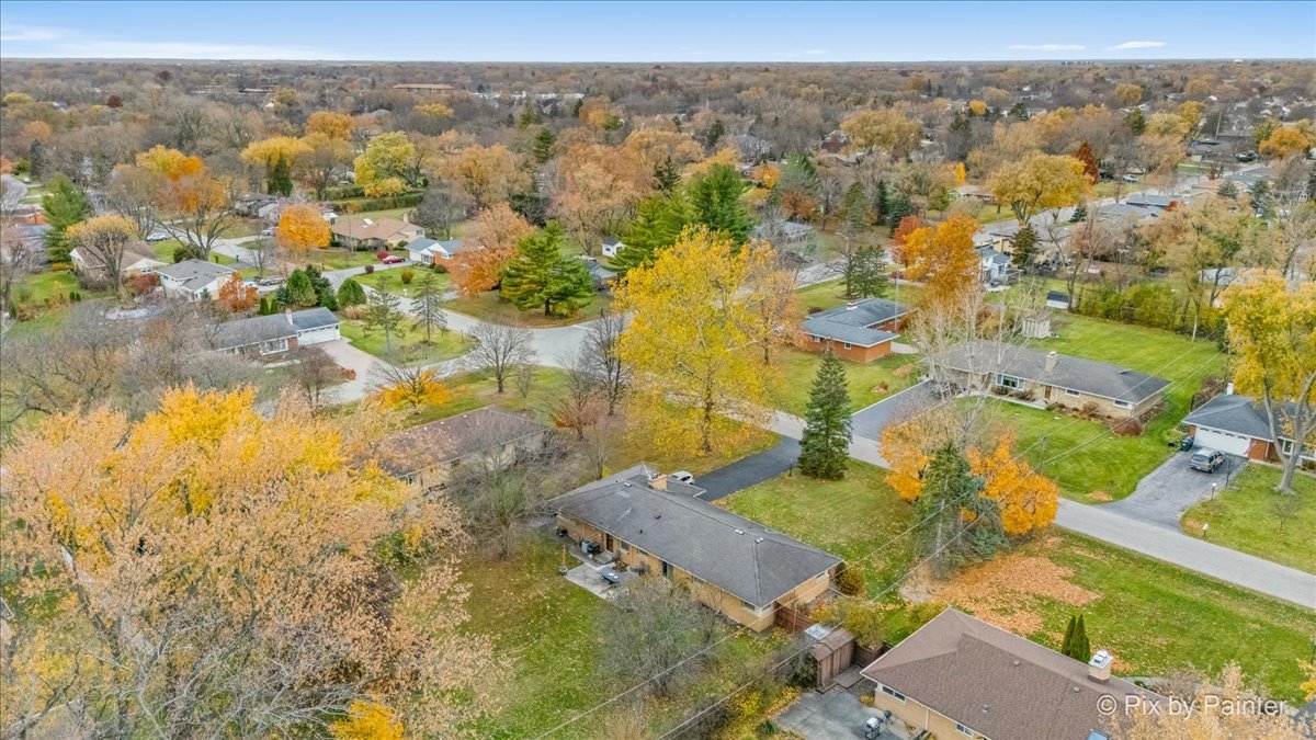 17 N Wildwood Drive, Prospect Heights, IL 60070