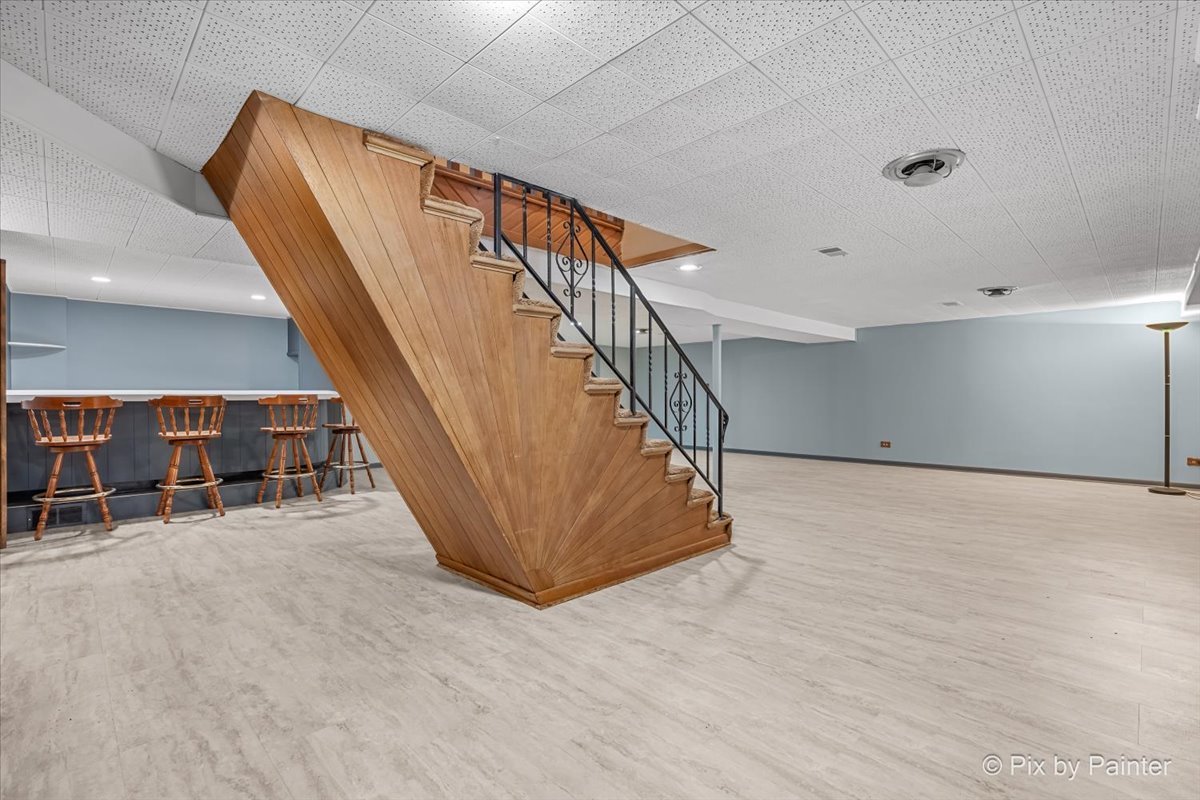 17 N Wildwood Drive, Prospect Heights, IL 60070