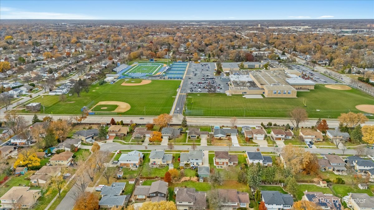 17 N Wildwood Drive, Prospect Heights, IL 60070