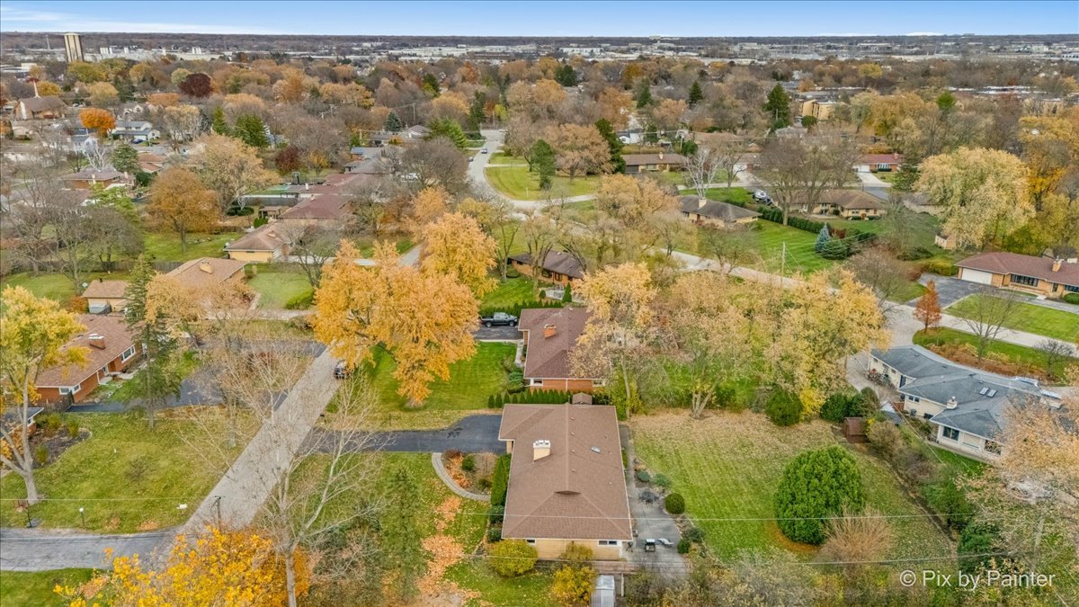 17 N Wildwood Drive, Prospect Heights, IL 60070