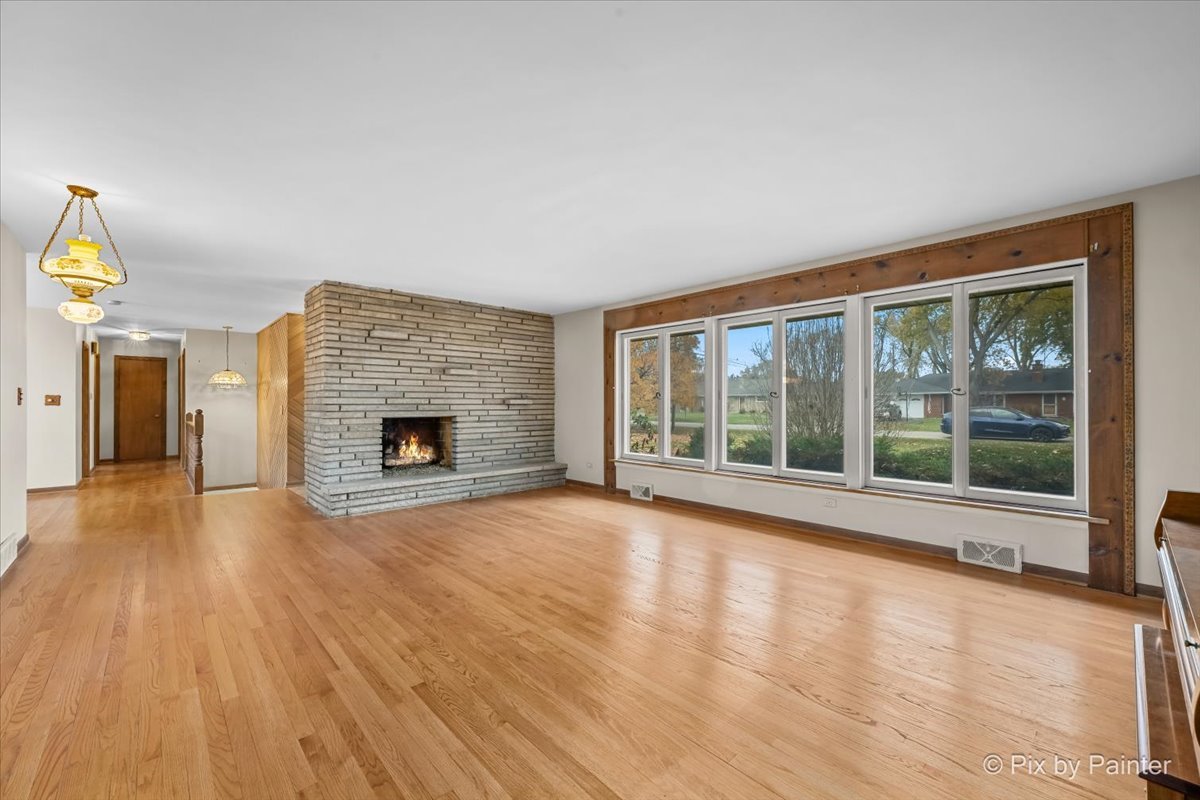 17 N Wildwood Drive, Prospect Heights, IL 60070