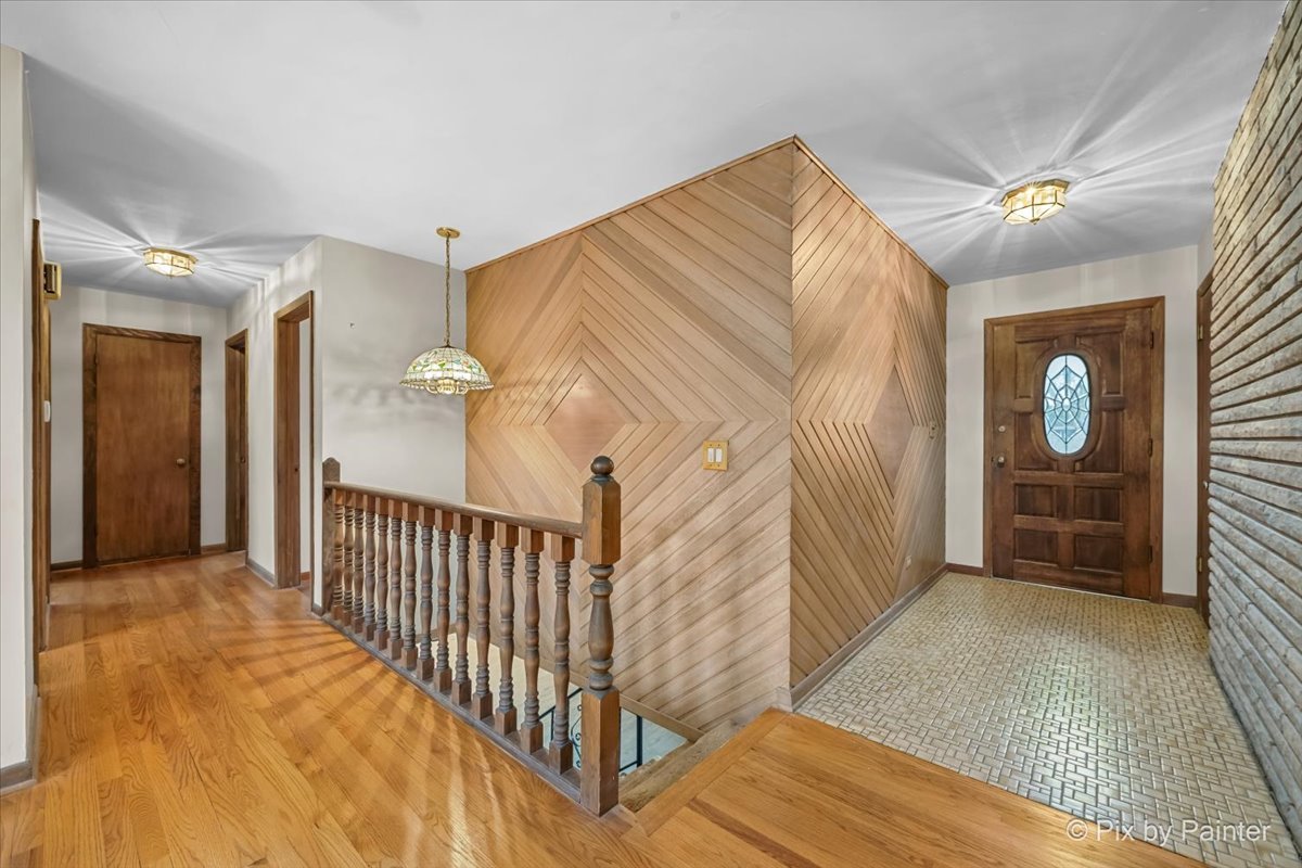 17 N Wildwood Drive, Prospect Heights, IL 60070