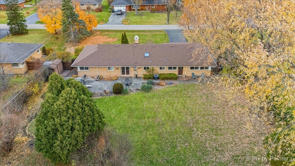 17 N Wildwood Drive, Prospect Heights, IL 60070