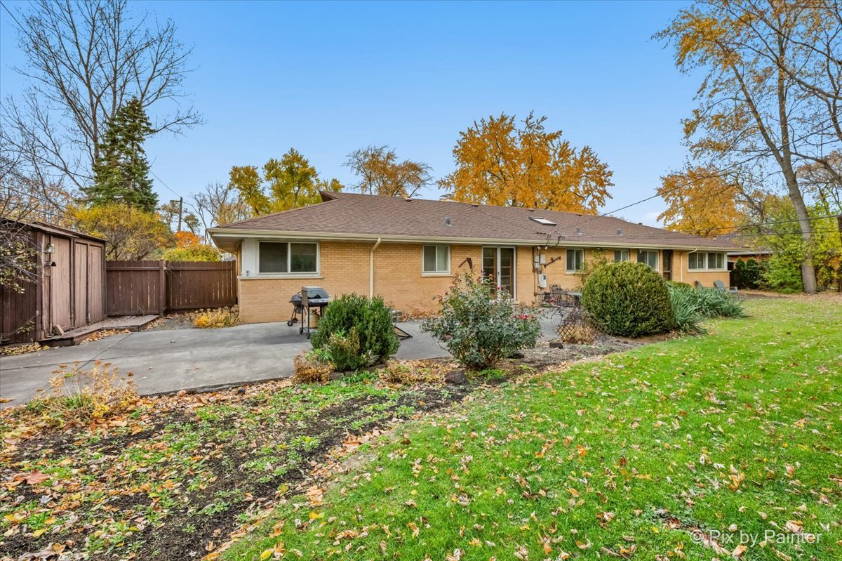 17 N Wildwood Drive, Prospect Heights, IL 60070