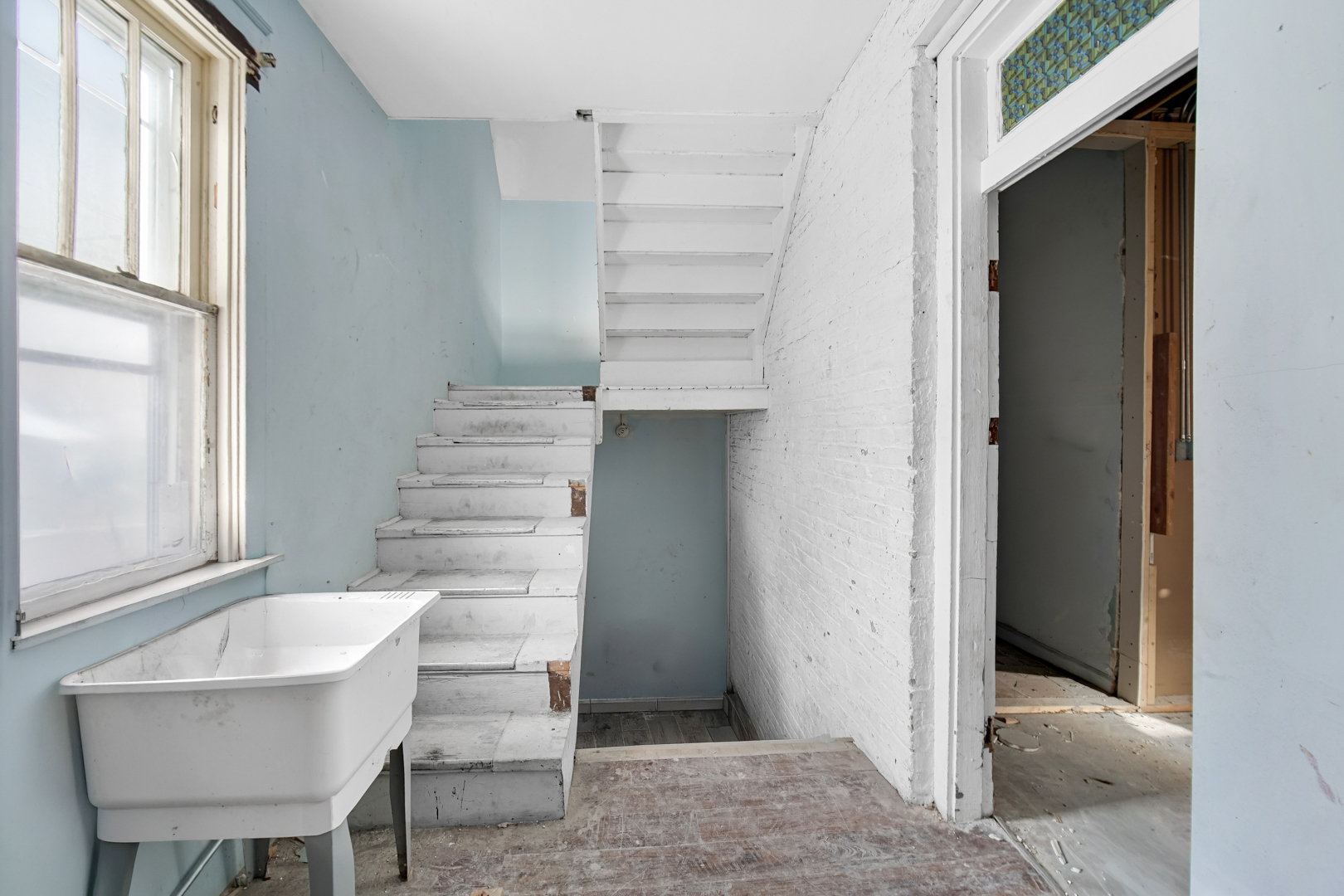 8626 S Kingston Avenue, Chicago, IL 60617