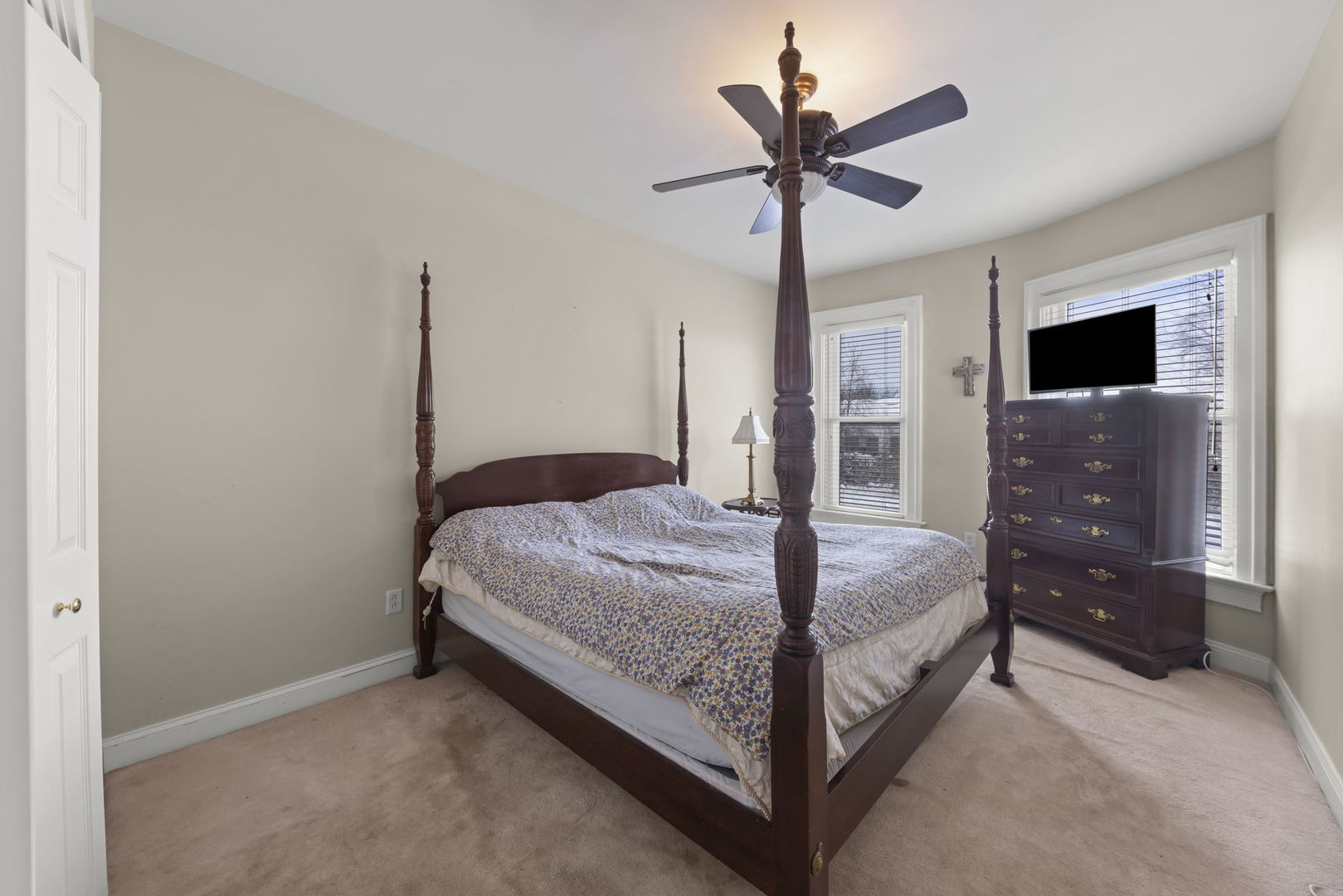 800 Ingalton Avenue, West Chicago, IL 60185