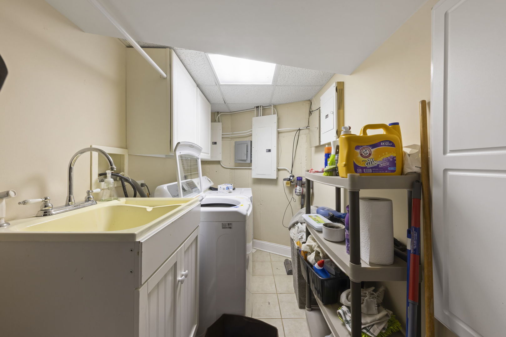 800 Ingalton Avenue, West Chicago, IL 60185