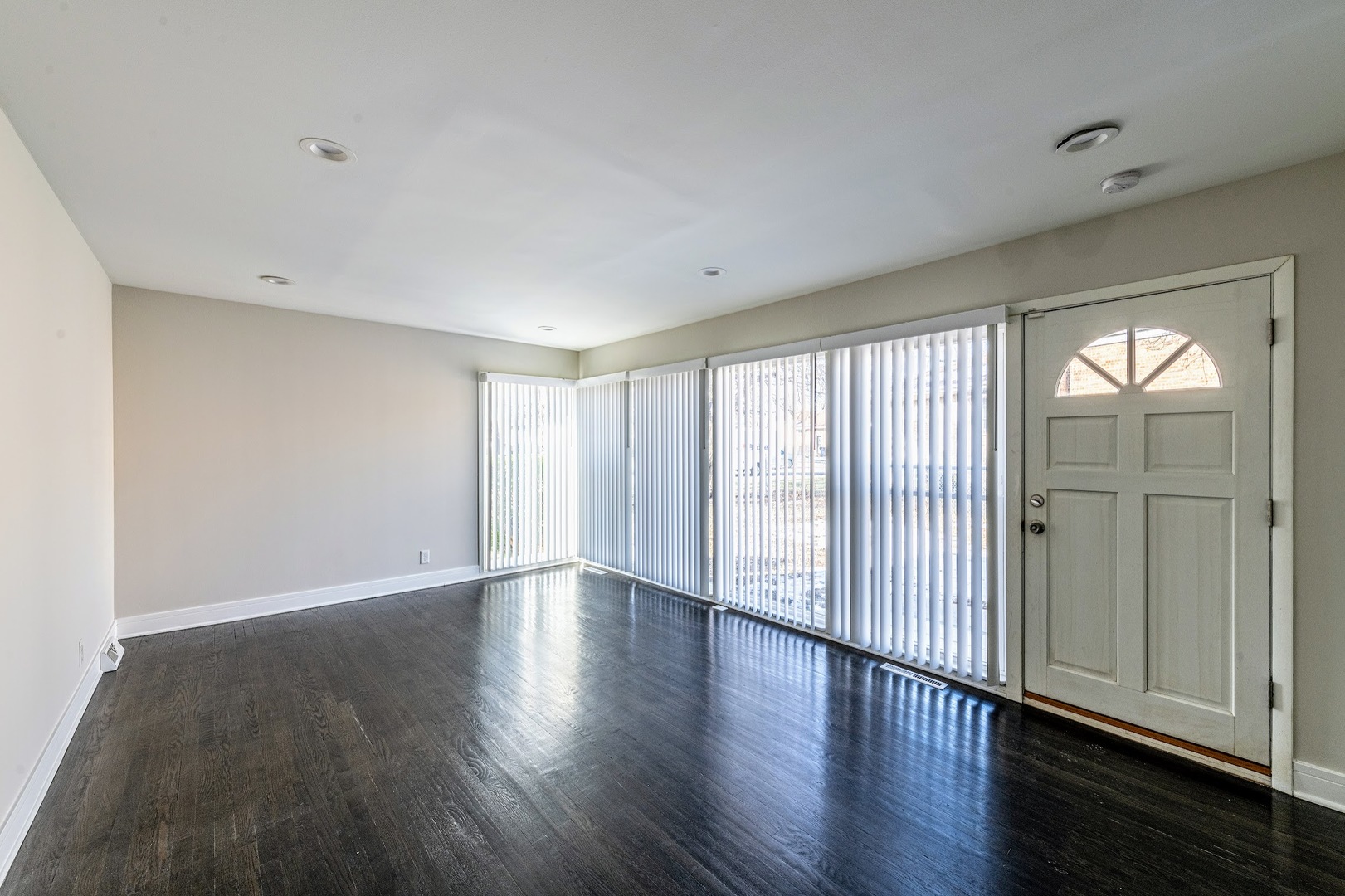 16039 Marian Drive, South Holland, IL 60473