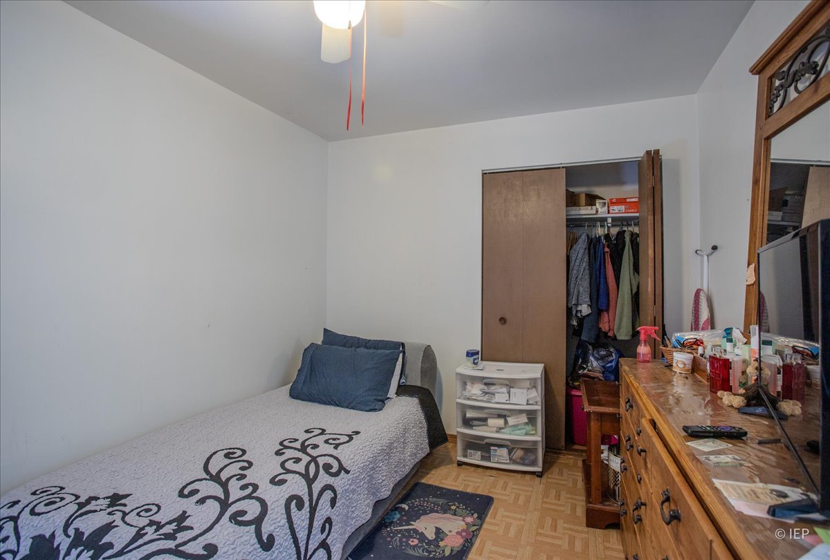 1104 CORA Street, Joliet, IL 60435