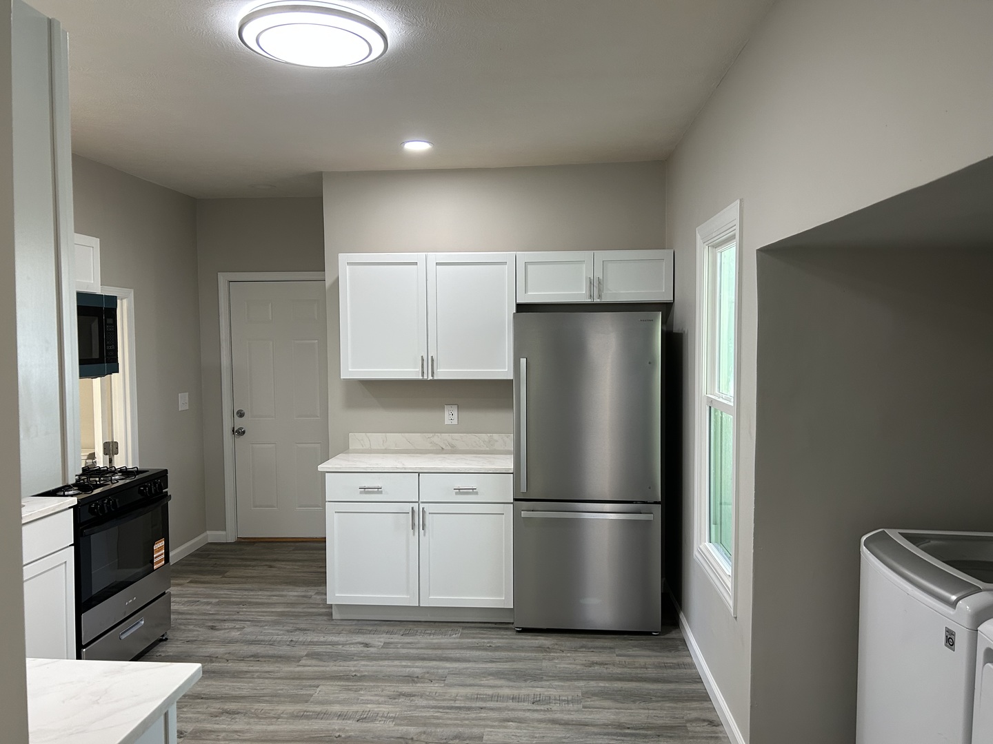 905 S Oak Street, Bloomington, IL 61701