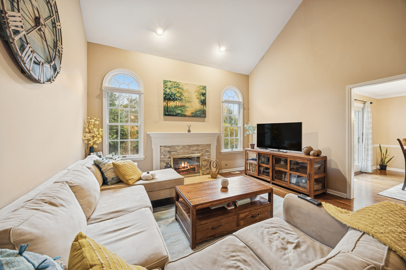 11152 Indian Woods Drive, Indian Head Park, IL 60525