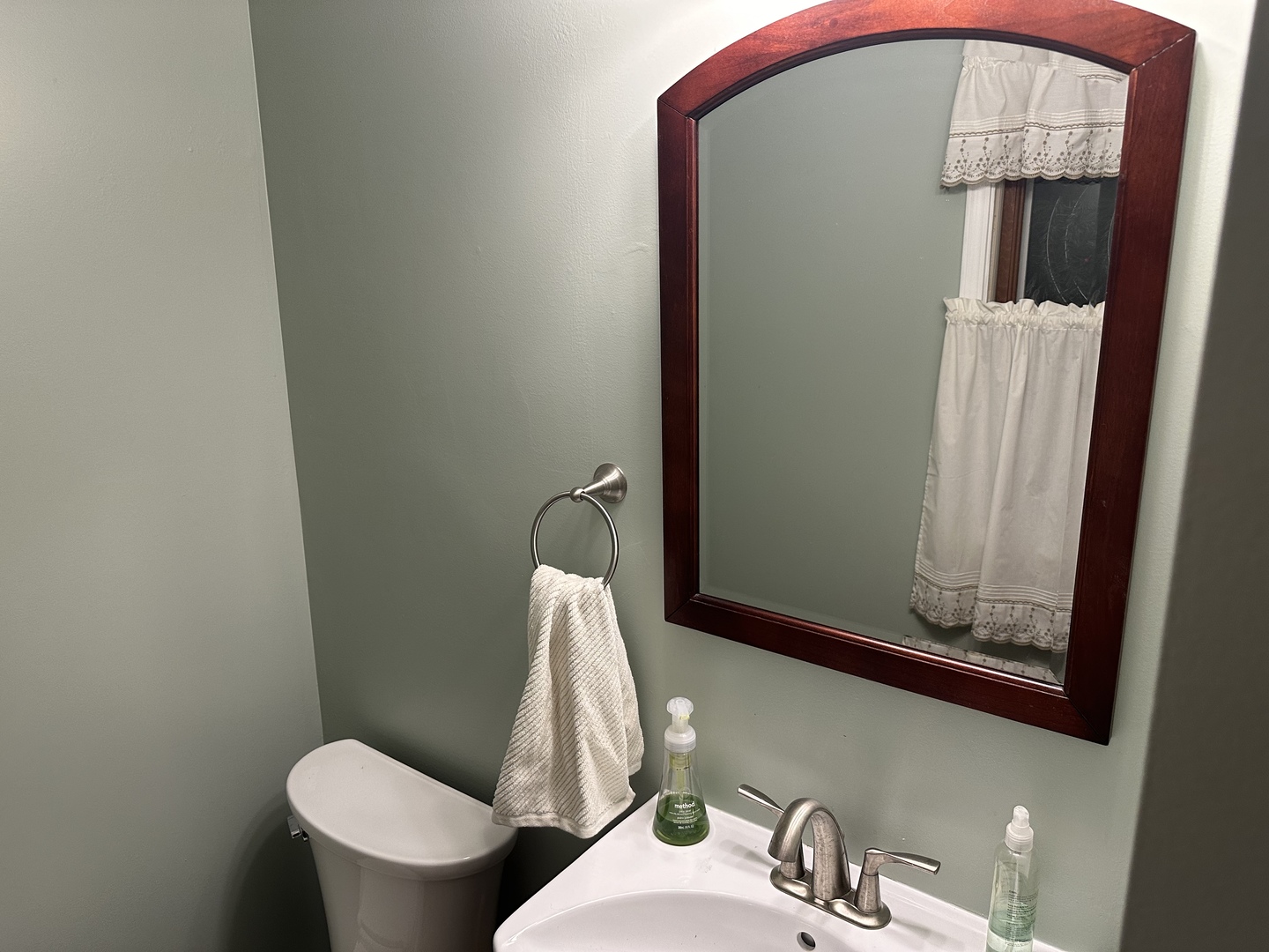 716 Greenmeadow Court, Crystal Lake, IL 60014